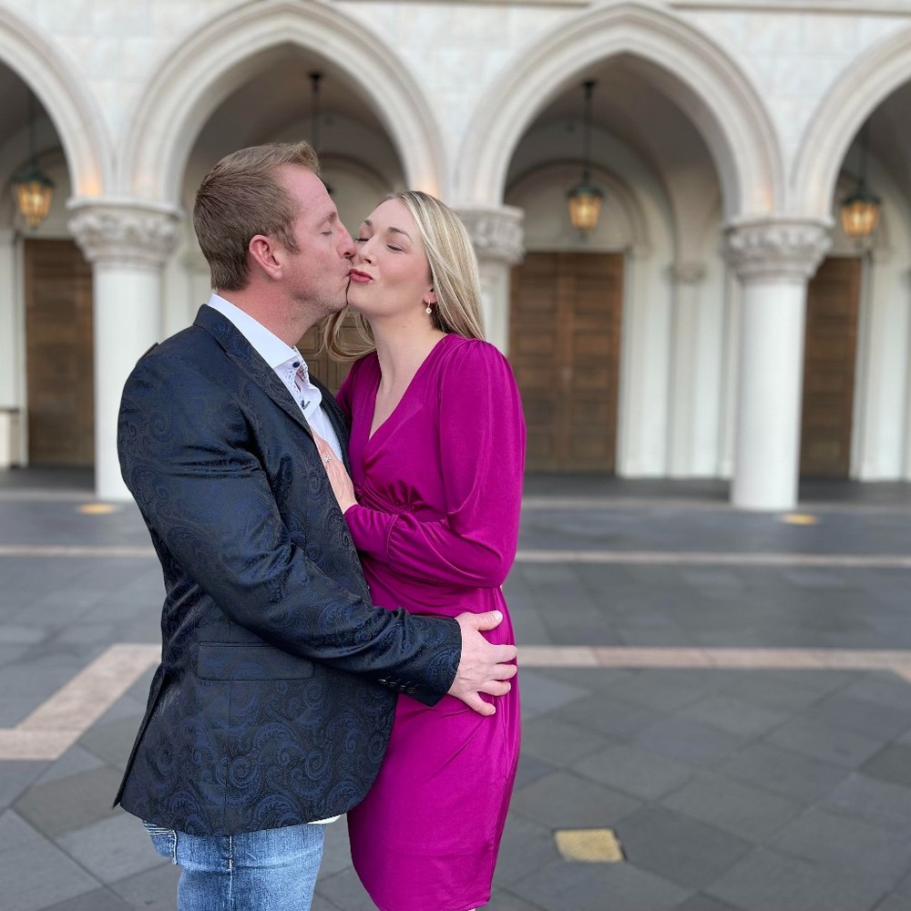 Meet your Posher, Posh